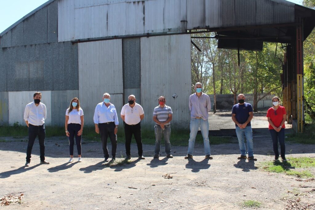 Reconstrucción de un predio municipal… Locales