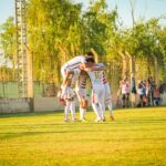 Bragado Club goleó y sigue con vida en el Federal