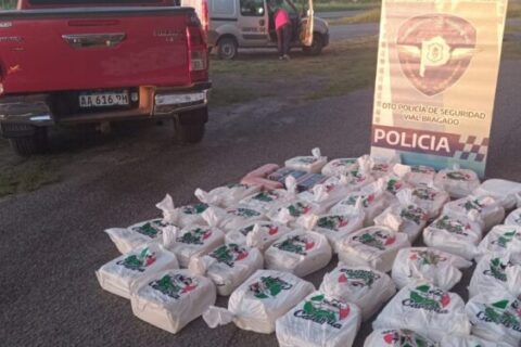 Pizza, birra y…no, en este caso mozzarella y pistola